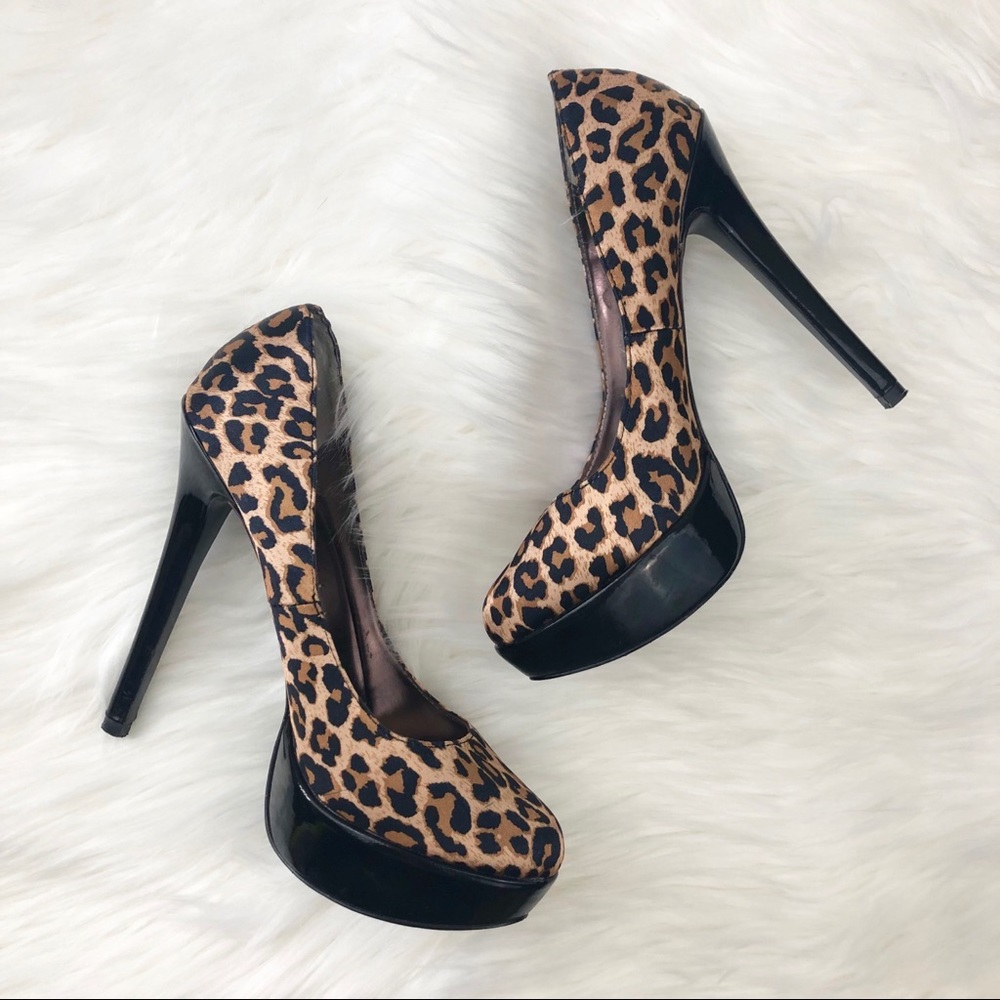Blake Scott Leopard Print 5” Platform High heels Satiny Feel Size 5.5M